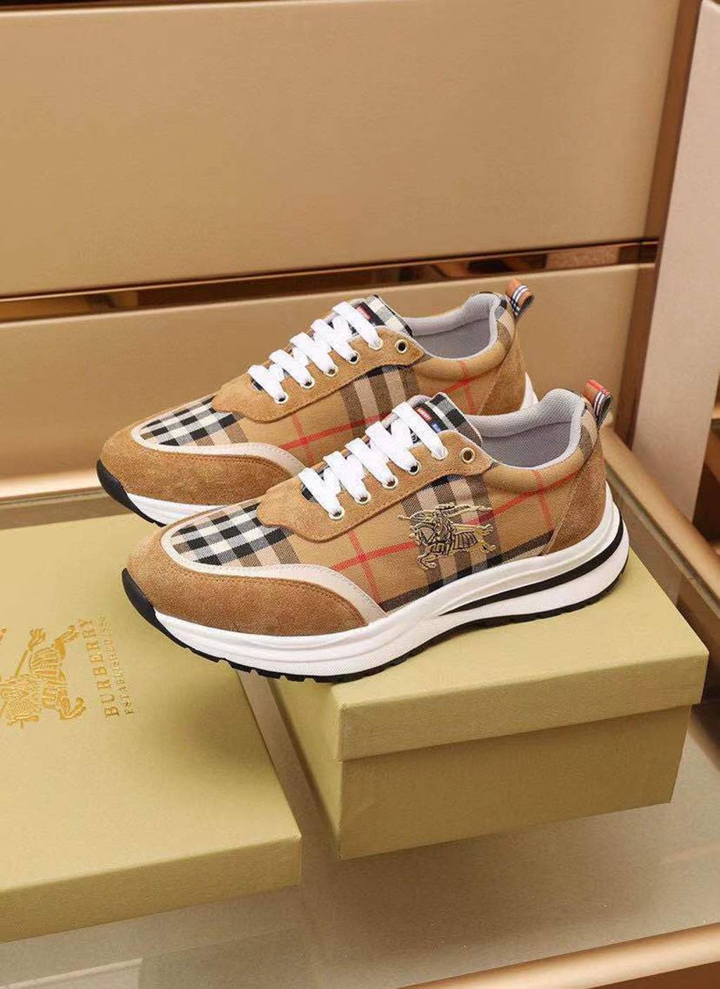 B*URBERRY SHOES